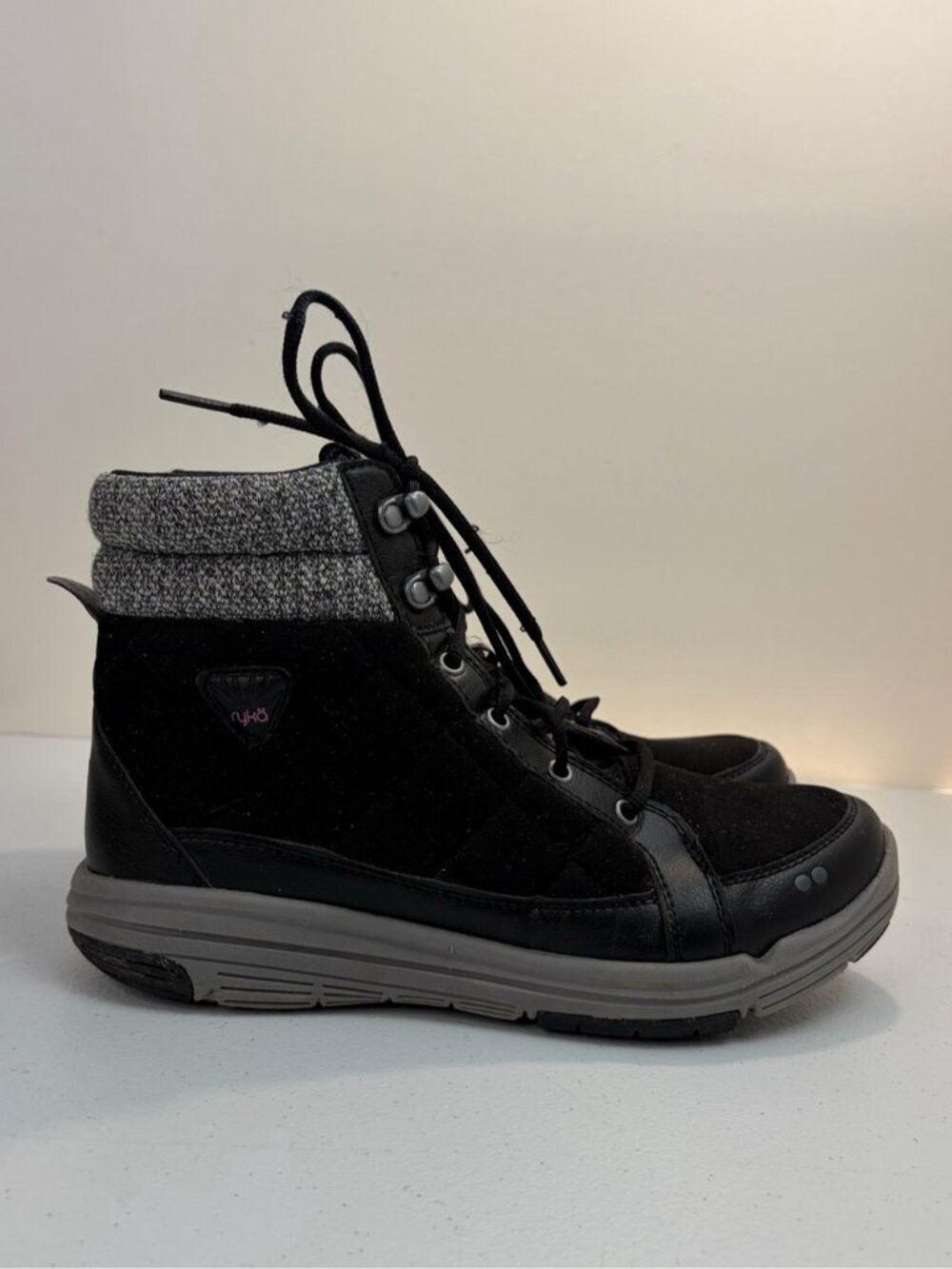 Ryka Aurora Winter Boots Womens Size 8 Black Gray Lace Up Comfort Hiking Shoes - Picture 3 of 9